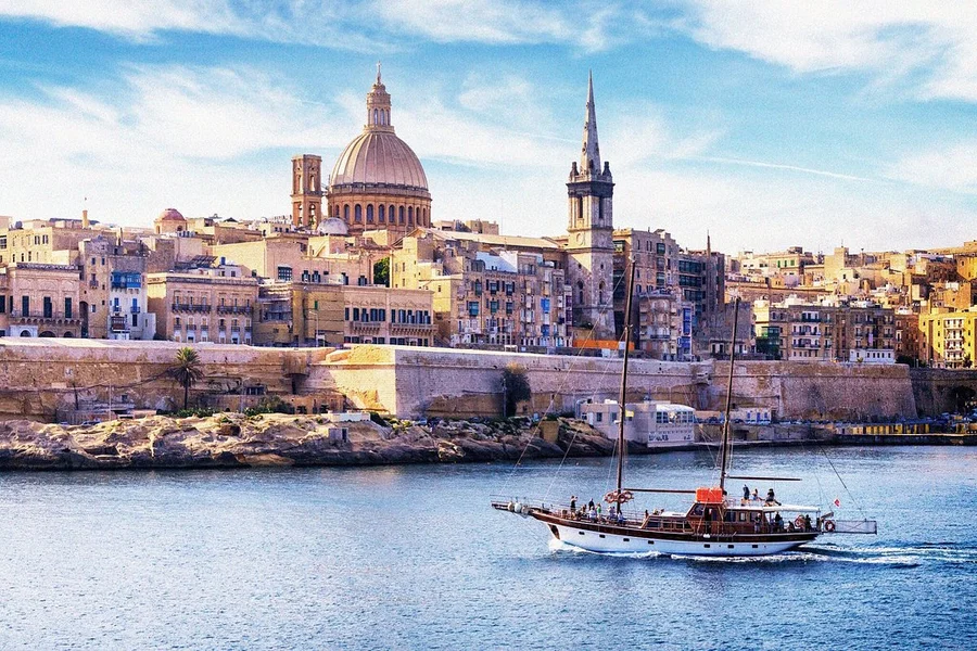 Endless sunshine malta