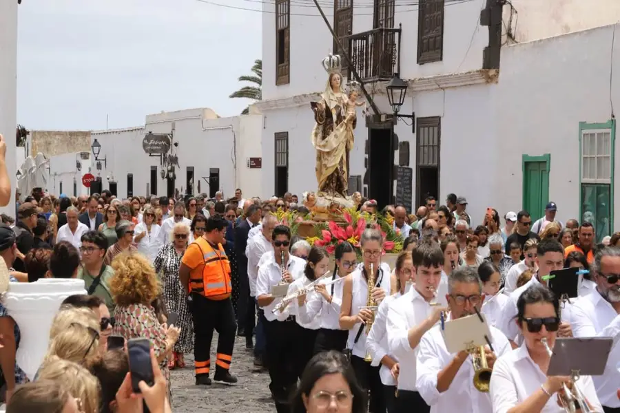 dia del carmen en teguise