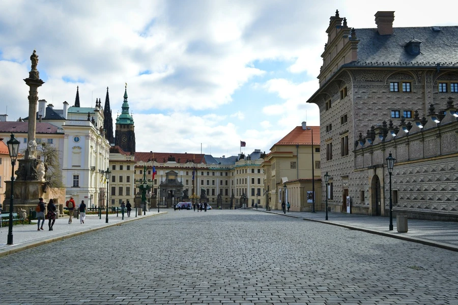 Hradčanské náměstí