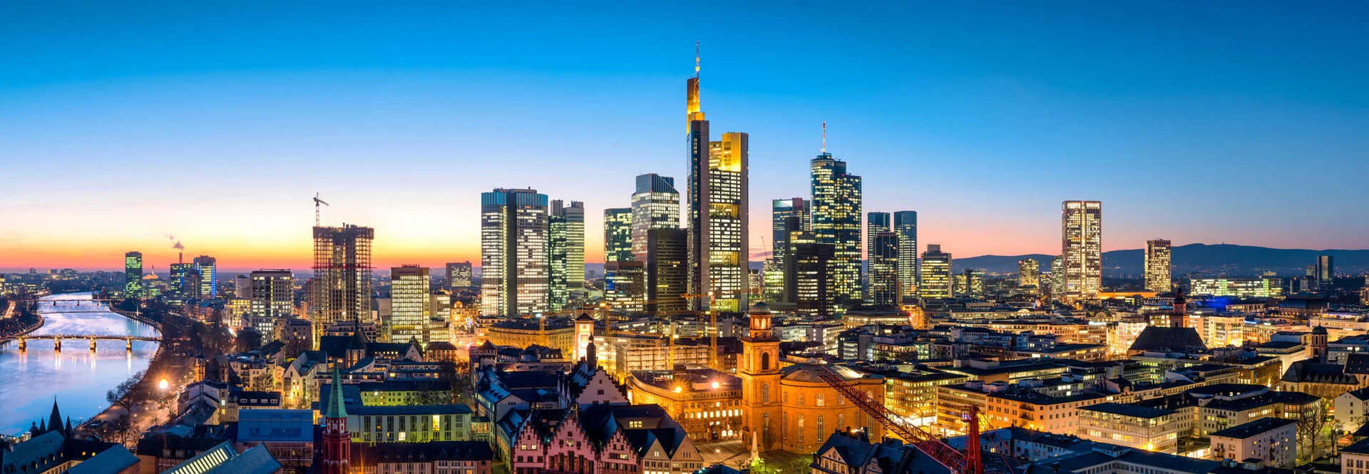 Frankfurt is a pretty modern city. It is home to businesses, skyscrapers and Europe's third largest airport – all of which are state of the art. This may be why Frankfurt has a certain fondness for a wide array of museums. After all, the city is always a little ahead of its time but likes to keep records of it too.