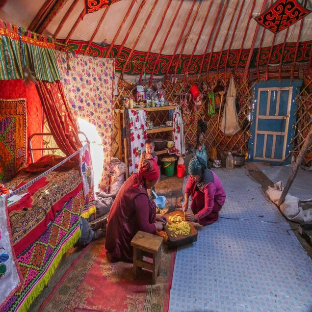 Mongolia, Nomadic Lifestyle