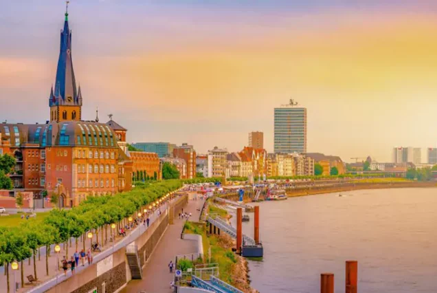 Düsseldorf : One day trip to Düsseldorf