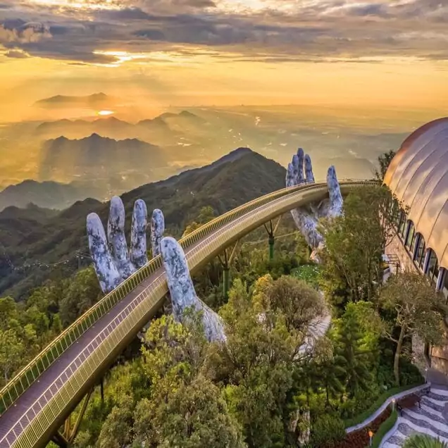 The golden bridge hand of god