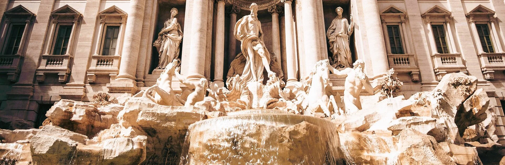 Counting the Trevi Fountain and Spanish Steps among its A-list sights, this central part of Rome is debonair and perennially packed with tourists. Designer boutiques, fashionable bars, swish hotels and a handful of historic cafes and restaurants crowd the streets between Piazza di Spagna and Piazza del Popolo in Tridente, while those around Piazza Barberini and the Trevi Fountain, within shouting distance of the president's palace on the Quirinale Hill, are home to multiple art galleries and an array of eateries that vary wildly in type and quality.